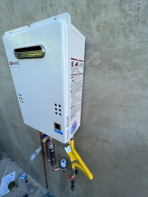 Tankless water heater installation for Downtown Compton homes